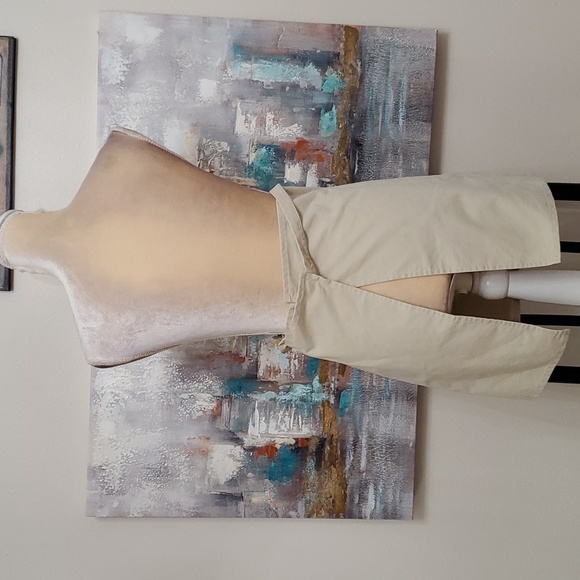 Rae Dunn apron - Picture 5 of 9